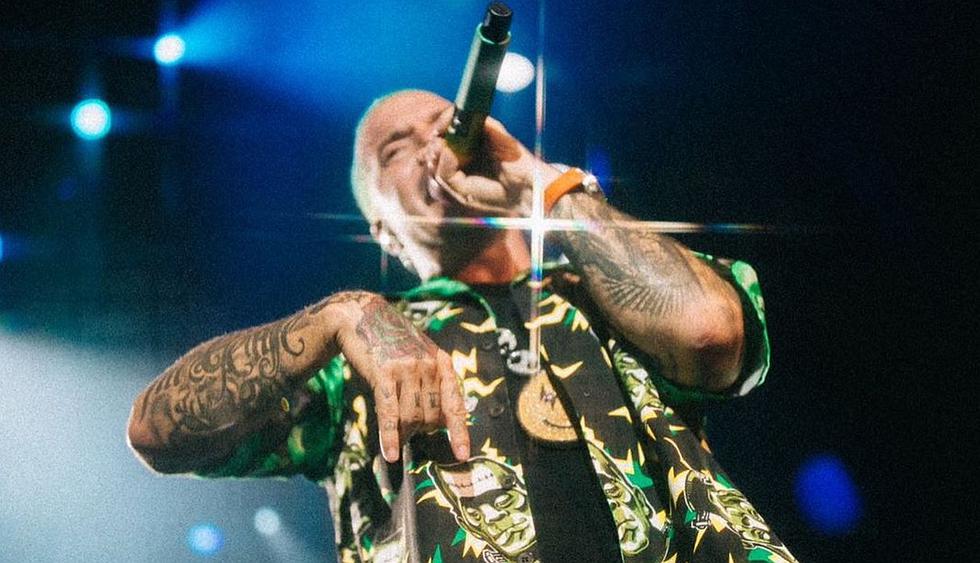 J Balvin, Bad Bunny y Marciano Cantero de Enanitos Verdes interpretaron en vivo el tema “Un peso”. (Foto: @Jbalvin)