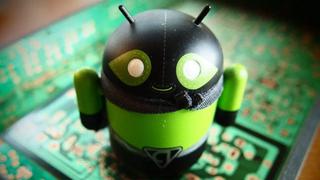 Android 12: cómo saber si una app está usando el micrófono y la cámara a escondidas