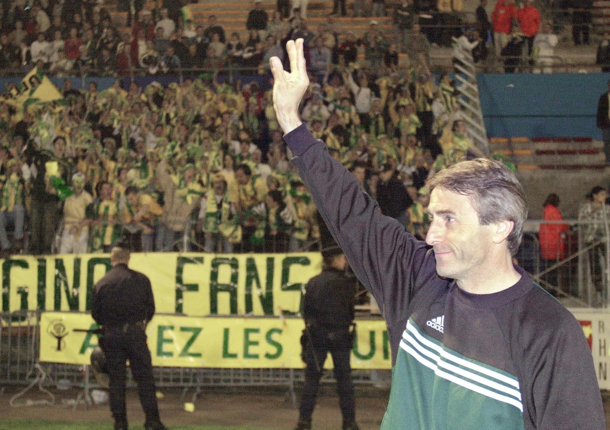 Los aficionados del Nantes esperan poder devolvérsela a Denoueix, en un ejemplo de “trabajo colectivo" que emula a la filosofía del DT. (Foto: AFP)