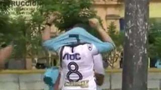¿Qué pasó? Hinchas de Alianza se camuflan para entrar al Estadio Nacional para el duelo con Cristal