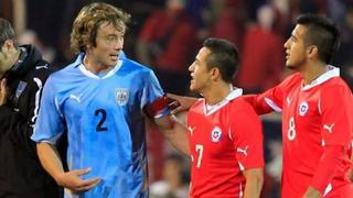 “El VAR fue un desastre, fue penal”: Diego Lugano ‘explota’ contra el arbitraje en el Uruguay-Chile