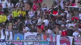 Escándalo en la Supercopa: hinchas de U. Católica y Colo Colo generaron que el partido se suspenda