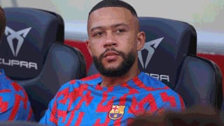 En medio de los rumores de su salida: Depay no se presenta al entrenamiento del Barcelona