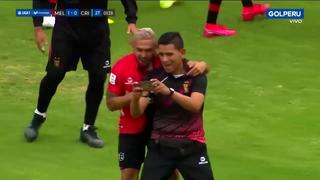 Para la foto: Joel Sánchez forzó el 1-0 y se tomó un selfie para celebrar [VIDEO]