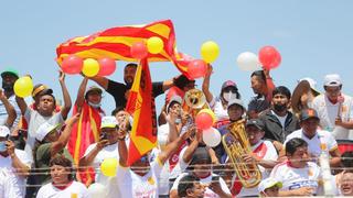 Fiesta en Bernal: las mejores postales de las tribunas en el Universitario vs. Atlético Grau