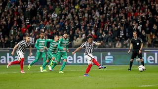 Se cobró la revancha: Marco Fabian ahora sí anotó gol de penal [VIDEO]
