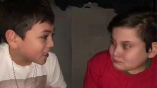 ¡Prohibido llorar! El emotivo rap de un niño para homenajear a su hermano menor con discapacidad
