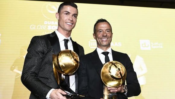 Cristiano Ronaldo ganó el Balón de Oro en cinco ocasiones, una menos que Lionel Messi. (Foto: AFP)