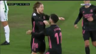 Si era de Asensio merecía ‘Puskas’: Modric anota de cabeza y marca el 1-0 del Real Madrid vs Elche [VIDEO]