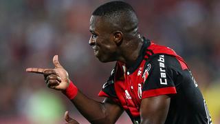 El show de Vinicius Jr.: se llevó a tres con 'túnel' incluido y dio asistencia para gol de Flamengo [VIDEO]