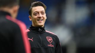 Se pone exquisito: estas dos exigencias le ha dado Mesut Özil al Arsenal para renovar contrato