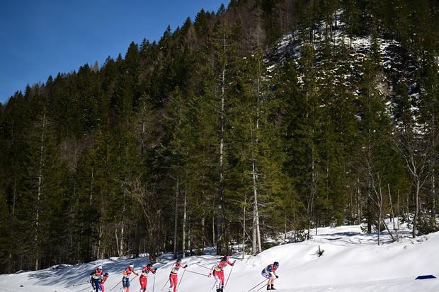 En Finlandia se practican varios deportes sobre hielo (Foto: AFP)