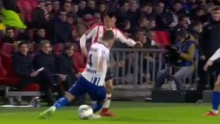 'Chucky' Lozano se lució con gran túnel en juego de PSV por Copa Holanda