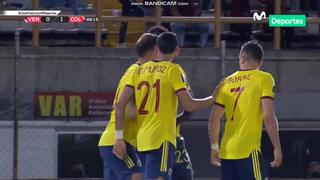 Tras la repetición del penal: gol de James Rodríguez para el 1-0 de Colombia vs. Venezuela [VIDEO]