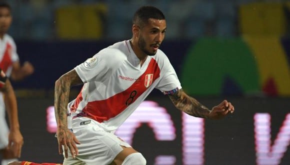 Sergio Peña jugó ante Uruguay, en el primer partido de la triple jornada de Eliminatorias. (Foto: AFP)