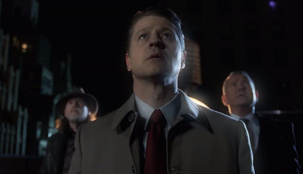 Batman apareció en el capítulo final de "Gotham". (Foto: Captura de video)