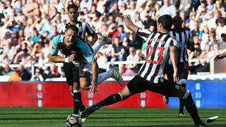 West Ham perdió 3-0 ante Newcastle con Chicharito Hernández por la Premier League 2017