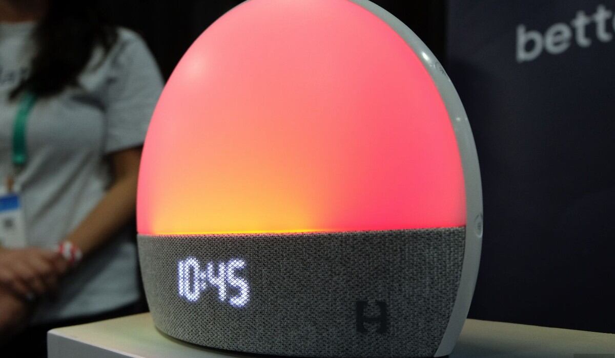 ¿Quieres dormir placenteramente y que nadie te interrumpa? Entonces este es el producto que te gustaría tener en casa. (Foto: Engadget)