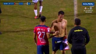 A pasos de salir del campo: José Carlos Fernández recibió una tarjeta amarilla por quitarse la camiseta [VIDEO]