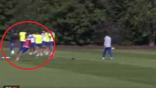 ¡A seis días de la final! Higuaín se 'calentó' con Caballero y Pedro en los entrenamientos del Chelsea [VIDEO]