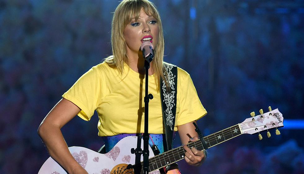 Taylor Swift lanzará línea de ropa inspirada en su nuevo álbum “Lover”. (Foto: AFP)