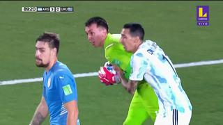 Pudo ser mucho peor: la doble atajada de Muslera para evitar el 4-0 en Argentina vs. Uruguay [VIDEO]