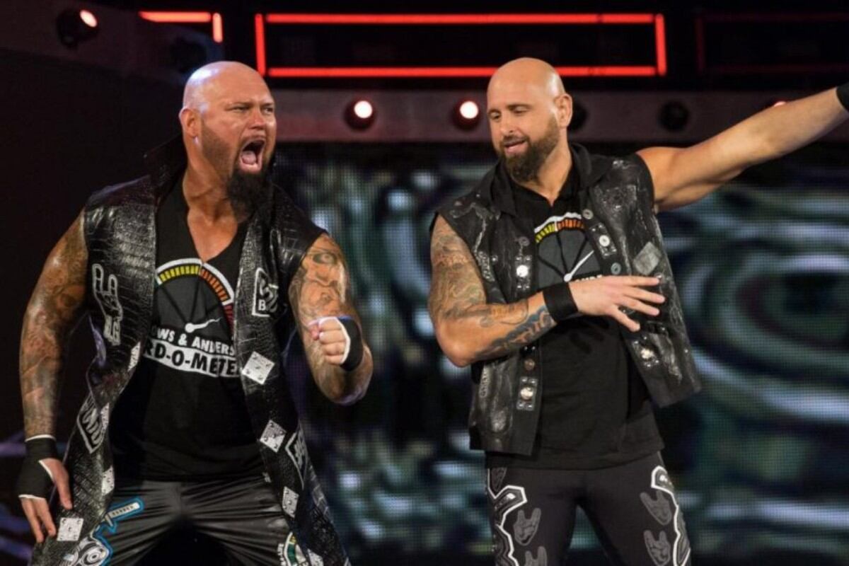 Luke Gallows y Karl Anderson formaron parte del equipo The Original Club, liderado por AJ Styles. (Foto: WWE)