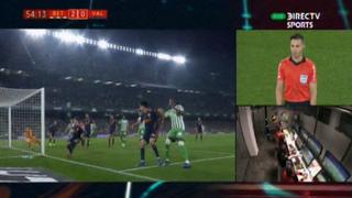 VAR, suspenso... ¡y golazo olímpico! Joaquín puso el segundo de Betis ante Valencia por Copa [VIDEO]