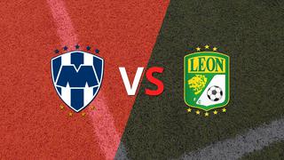 Termina el primer tiempo con una victoria para León vs CF Monterrey por 1-0