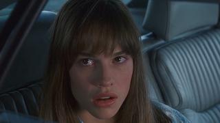 “Cobra Kai”: ¿Hilary Swank regresará como Julie Pierce en la temporada 3?