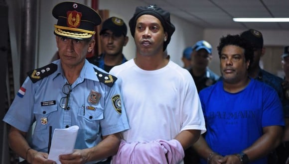 No se espera que Ronaldinho deje la cárcel en el corto plazo. (Foto: Difusión)