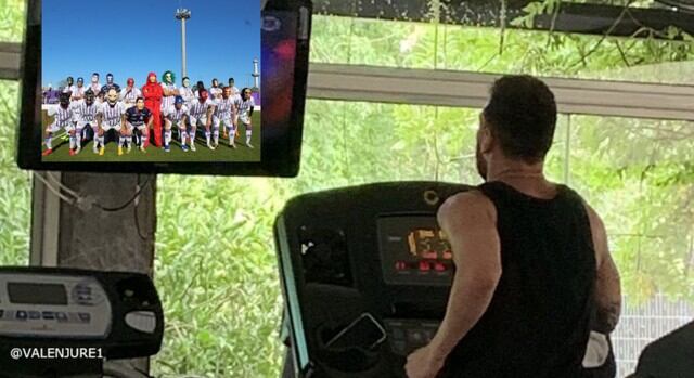 Los mejores memes de Lionel Messi entrenando viéndose a sí mismo.