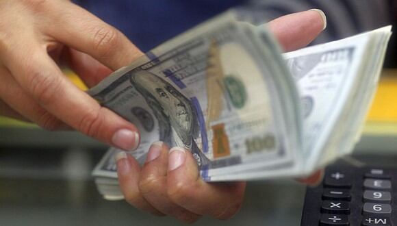 El dólar se negociaba en 20,4080 pesos en el mercado de México este viernes. (Foto: Vidal Jordan / Archivo GEC)