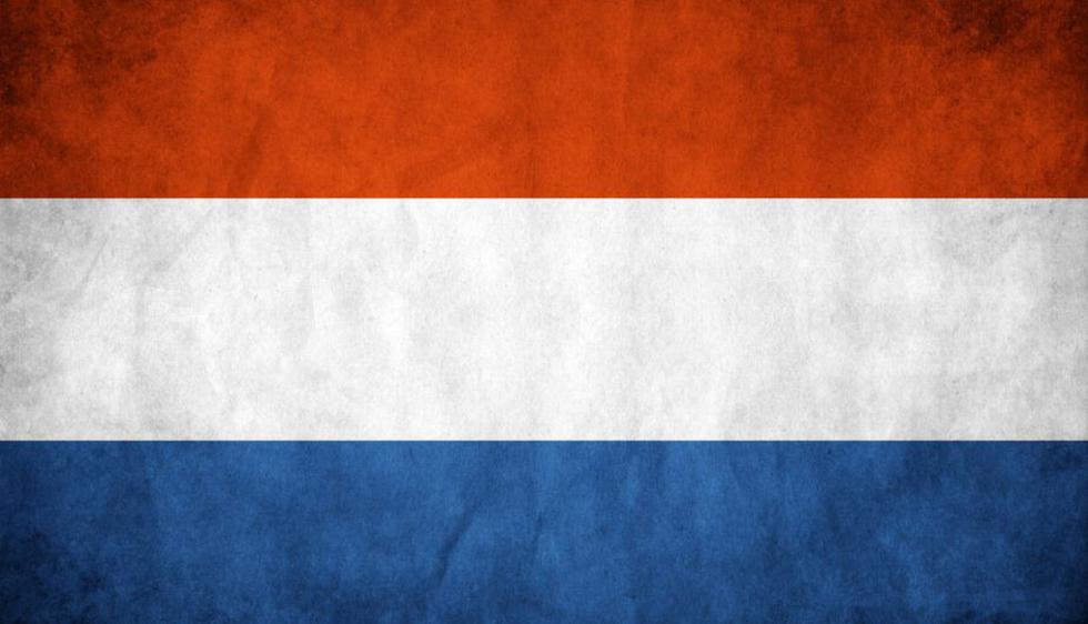 Las camisetas y banderas de los países que no guardan relación.