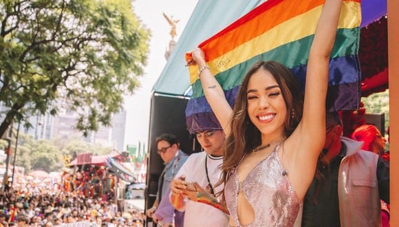 Danna Paola en la Marcha del Orgullo LGBT+ en México. (Foto: @dannapaola).