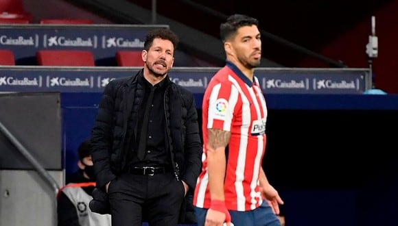 Diego Simeone se rinde ante el buen nivel de Luis Suárez (Foto: AFP)