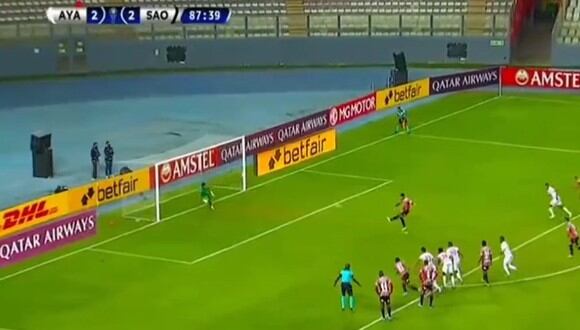 Luciano anotó gol de penal para el 3-2 de Sao Paulo sobre Ayacucho FC. (Foto: Captura ESPN)