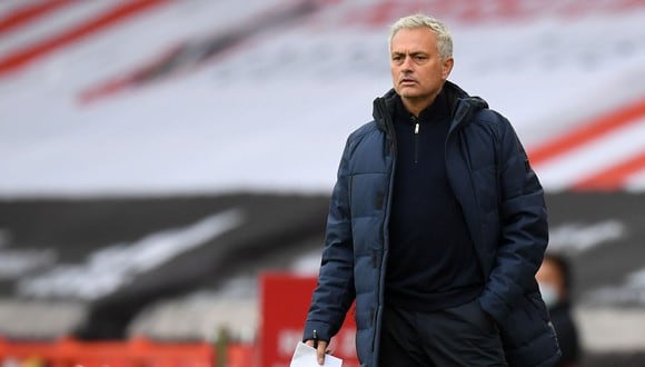 José Mourinho desea en Tottenham un proceso largo como el de Jürgen Klopp en Liverpool. (Foto: AFP)