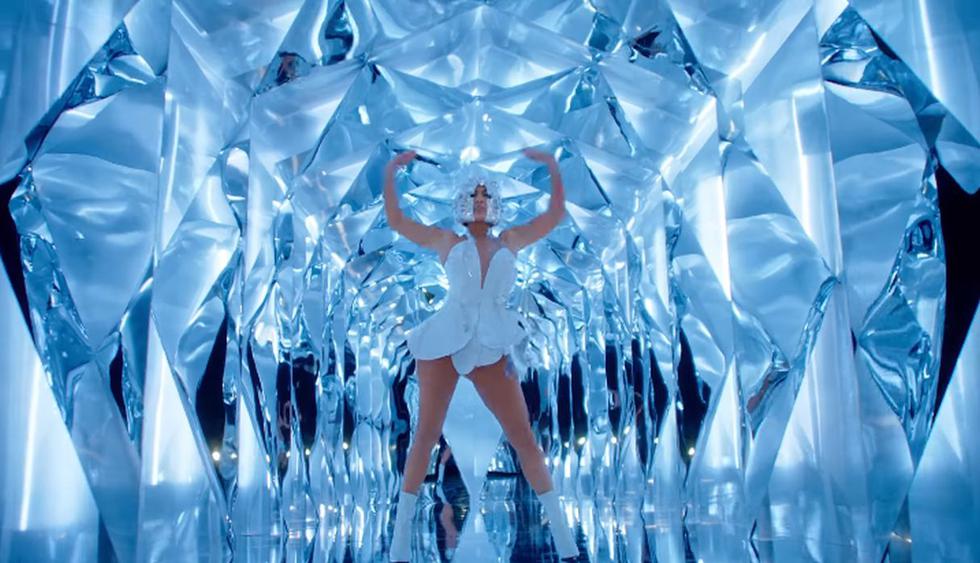 Jennifer Lopez estrenó el videoclip de "Medicine", su colaboración con French Montana. (Foto: Captura de video)