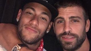 Neymar contó la verdadera historia del "se queda" de Piqué en Twitter