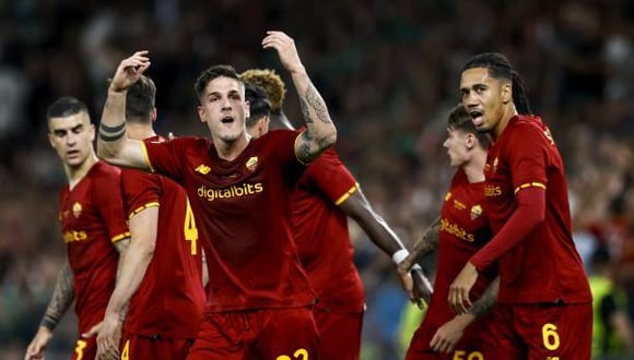 TIRANA - Nicolo Zaniolo of AS Roma celebrates his 1-0 win during the UEFA Conference League Final match between AS Roma and Feyenoord at the Arena Kombetare on May 25, 2022 in Tirana, Albania. ANP PIETER STAM DE YOUNG (Photo by ANP via Getty Images)
