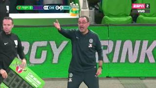 ¡Encontronazo! El cruce entre Sarri y Kepa tras negativa del portero a ser cambiado [VIDEO]