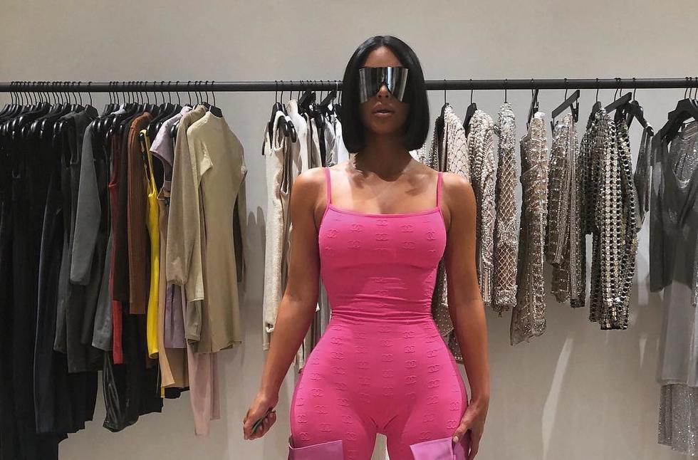 La popular Kim Kardashian usó su cuenta de Instagram para sorprender a todos sus fanáticos con fotografía junto a Kendall Jenner. (Fotos: Instagram)