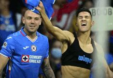 Con lo justo: Cruz Azul venció de manera agónica a Chivas y jugará en casa el Repechaje