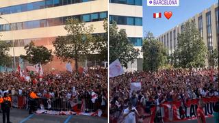 Revive el espectacular banderazo de la hinchada peruana en Barcelona (VIDEO)