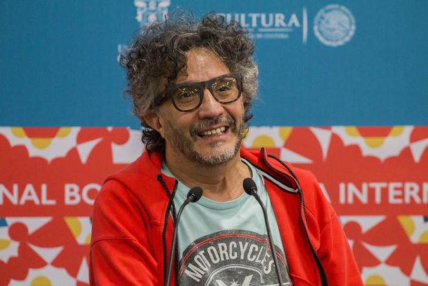 Fito Páez answers questions during a press conference in Guadalajara, Mexico, on November 25, 2016 (Photo: Héctor Guerrero / AFP)