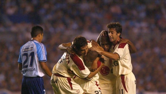 No fue un triunfo, pero la 'U' arruinó el centenario de Racing Club al empatar 1-1 en Avellaneda, en la Copa Libertadores 2003. (USI)