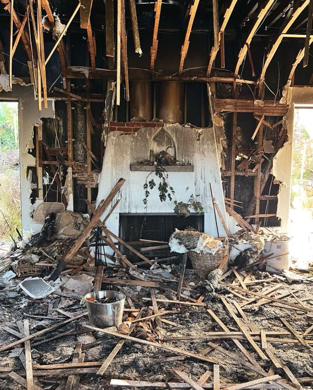 Así quedó la casa de la actriz tras el devastador incendio (Foto: Caterina Scorsone / Instagram)