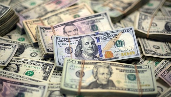 El dólar se negociaba a 20,5 pesos en México este martes (Foto: Reuters).