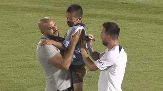 Sueño cumplido: el gesto de Lionel Messi con un niño que invadió la práctica del PSG en Japón
